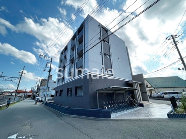 グランメゾンの外観|5階建のマンションです☆