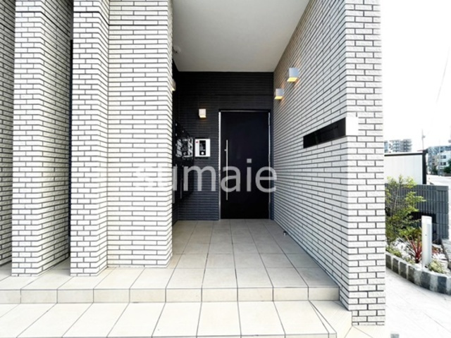 グランメゾンのエントランス|エントランスです！