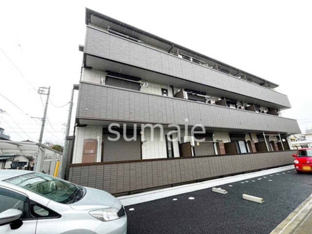 未来館oomiyaの外観|3階建てのアパート