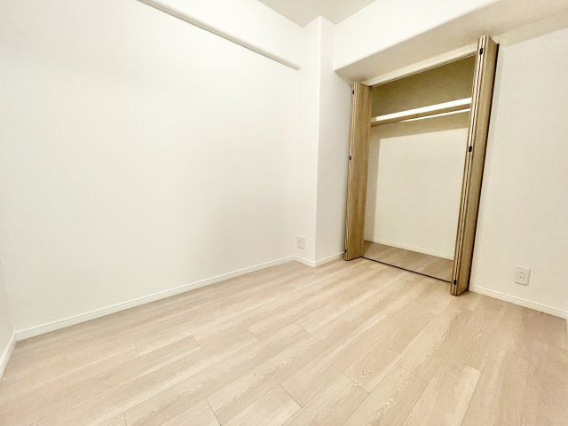 寝屋川コーポラスの洋室|個人の部屋や寝室として使える洋室です