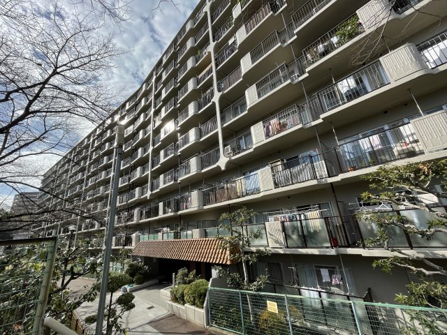 寝屋川コーポラスの外観|外観は落ち着いています