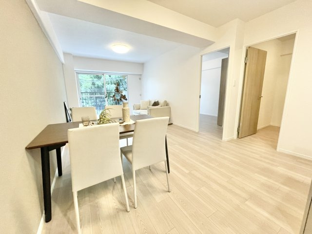 寝屋川コーポラスの居間・リビング|リビングです