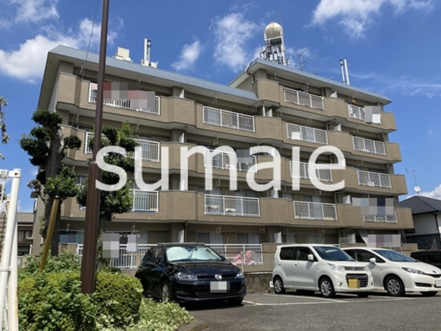 渋谷コート２号棟の外観|鉄筋コンクリート造のマンションです。