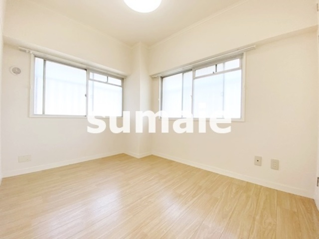 渋谷コート２号棟の寝室|オールフローリングのお部屋です☆