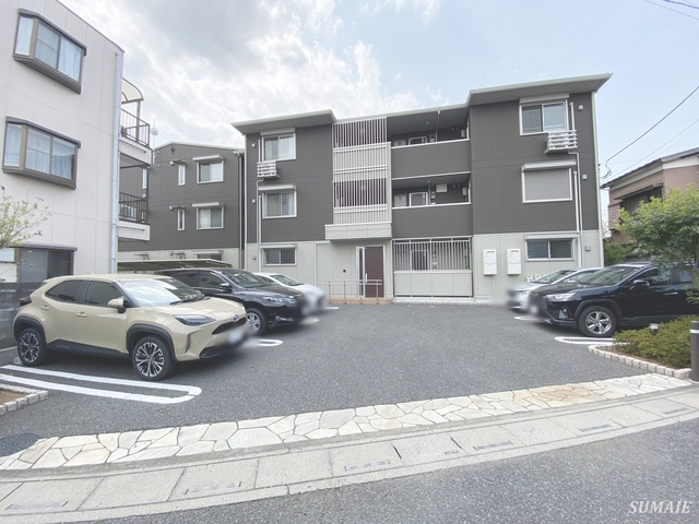 Casa  Comfort  Bの駐車場|敷地内駐車場！