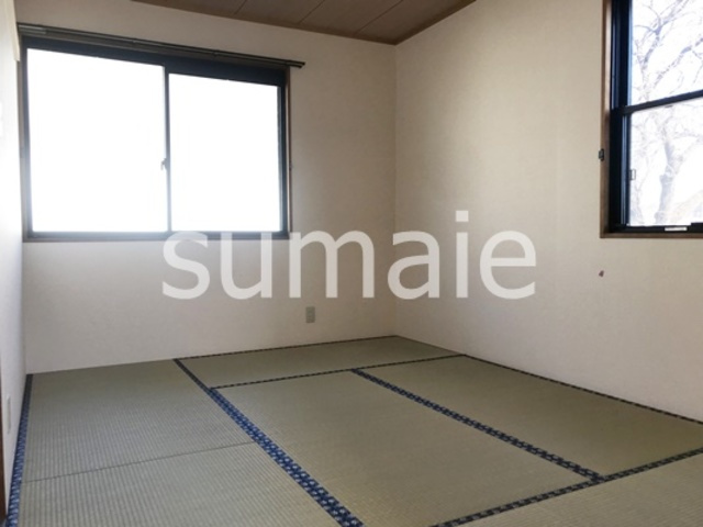 アークヒルズ　Aの和室|6帖の和室です。