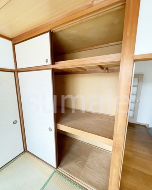加藤マンションの収納|押し入れ収納。