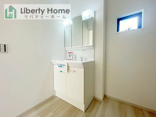 取手市宮和田14期　新築戸建　2号棟の独立洗面台