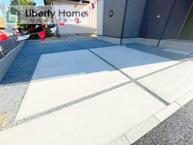 取手市宮和田14期　新築戸建　2号棟の駐車場