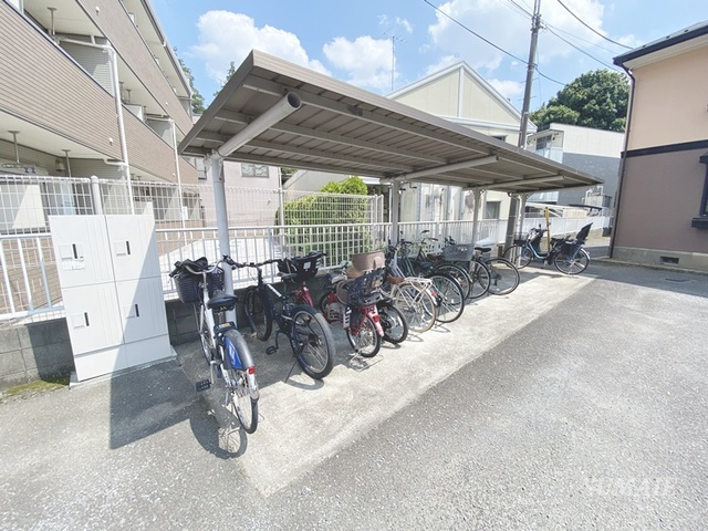 エステートJUNのその他共用部分|駐輪スペース☆