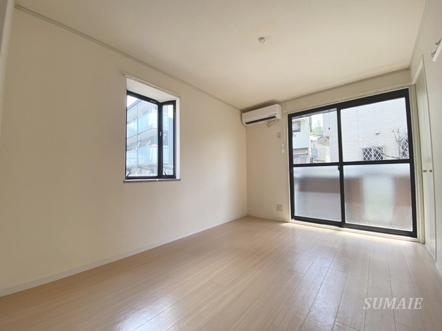 エステートJUNの居間・リビング|12帖リビング☆