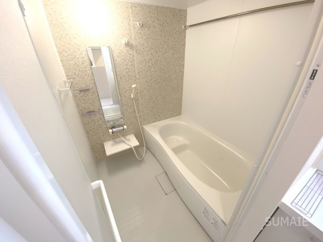 ガーデン島町東の浴室|広々バスルーム