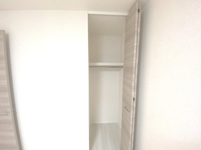 ガーデン島町東の収納|6.0帖洋室　収納