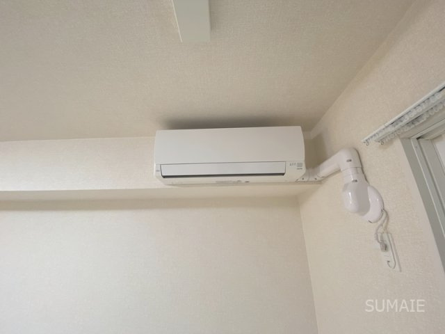 ガーデン島町東の設備|リビングエアコン