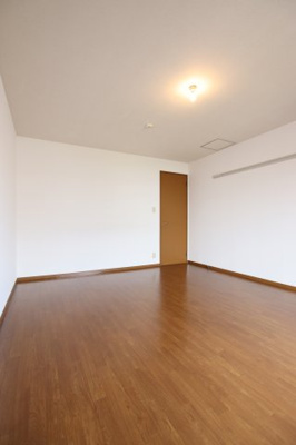 【寝室】 | ドルフコート