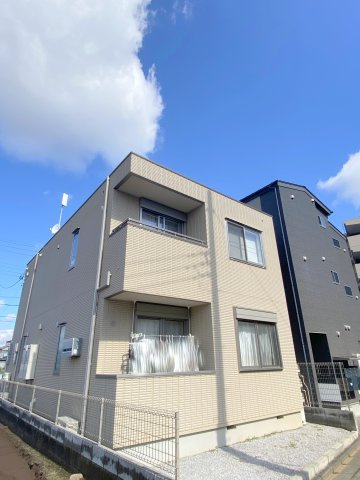 グリーン　パステルの駐車場