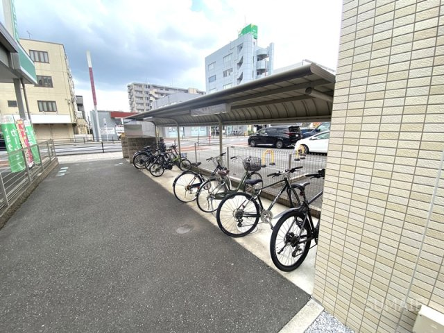 エスト・レザン　Ⅱのその他共用部分|屋根付き駐輪場☆彡