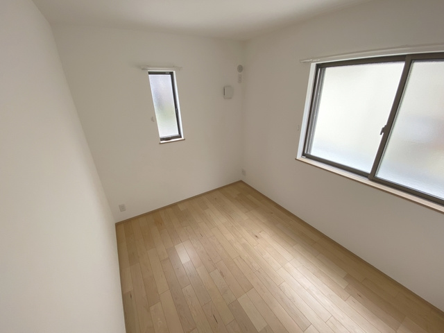 フィオーレ盆栽の寝室|4.7帖洋室