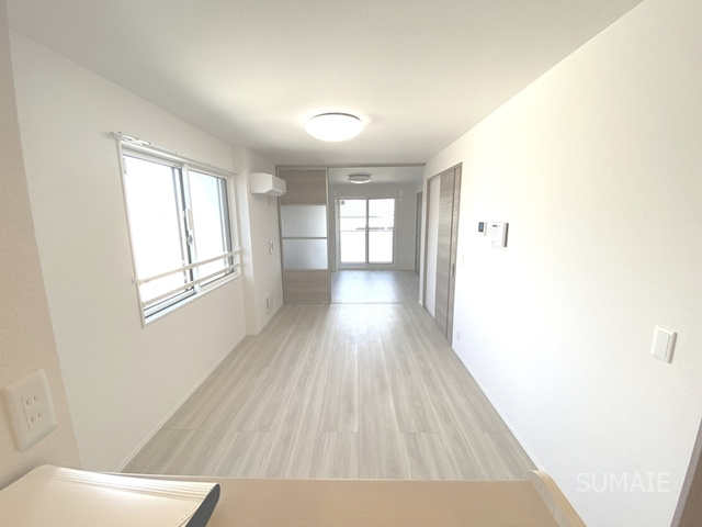 Noble Villa土呂町の居間・リビング|明るいリビング