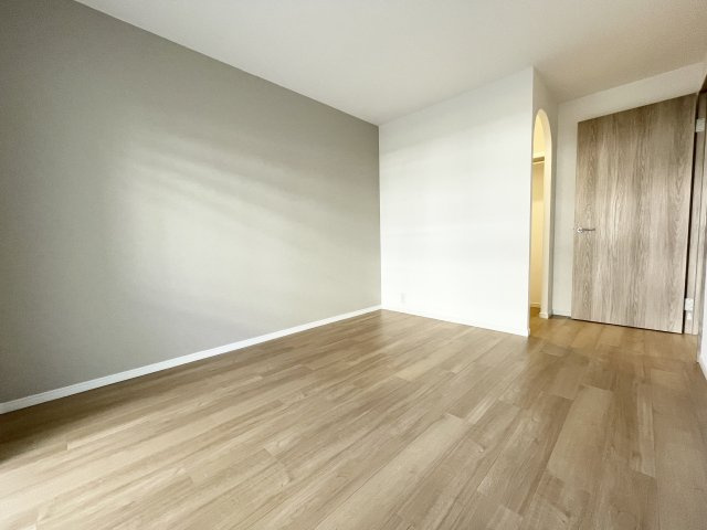 境谷西第1住宅28棟の洋室|6.7帖