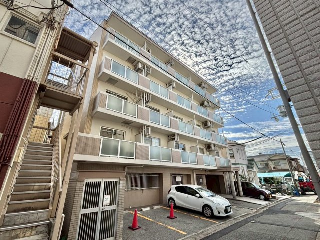 土井ハイツ北条口の外観