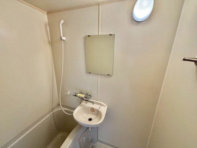 土井ハイツ北条口の浴室