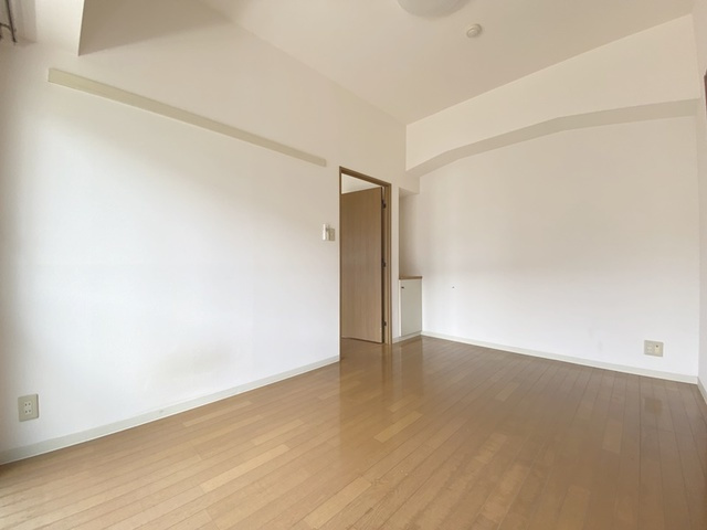 すずらん館の洋室|6帖洋室☆