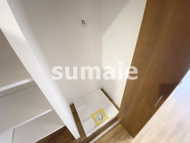 エマーレ与野本町の設備|洗濯機置き場も収納できます！