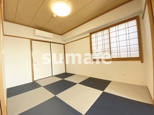 エマーレ与野本町の和室|カラー畳でおしゃれな和室☆