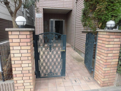 【エントランス】 | ハイネスコート