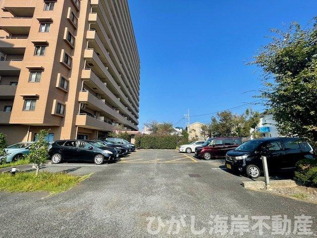 ナイスステージ湘南鵠沼の駐車場|敷地内駐車場