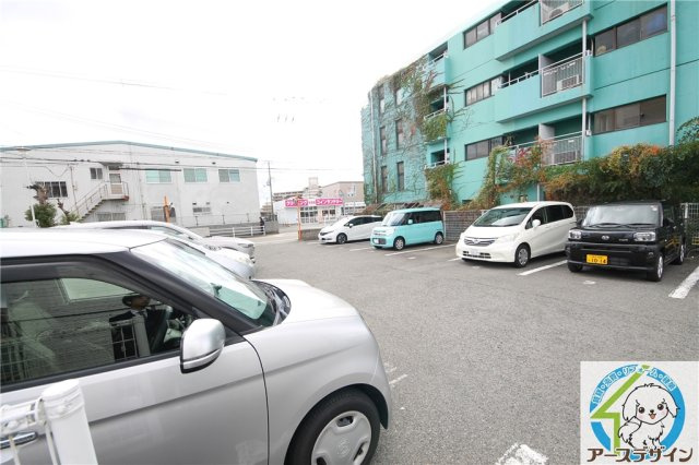 クリスタル明舞の駐車場|※類似写真