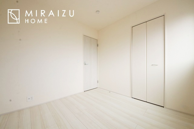 【その他】 | 浴室乾燥機はとても早く乾くパワフル乾燥機。普段の入浴後のカビ防止に10分だけ回していただければ清潔浴室を保てます。冬寒い日の入浴や、小さいお子様、ご年配のご両親様との入浴の際には、浴室を温めておけます