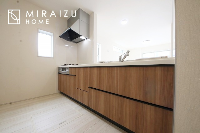 【外観】 | 平日・休日問わず、いつでもご見学が出来ます♪☆実際に見て、触れて感じる安心のお住まい探しを体験して下さい♪☆物件情報だけでなく、地域の特色などなどエリア情報もお伝え出来たら嬉しいです♪