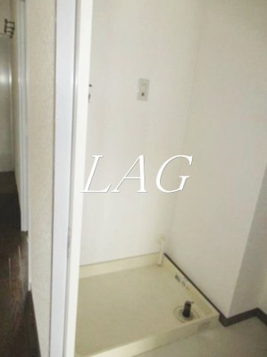 【設備】 | スカイコート | 室内洗濯機置き場です。