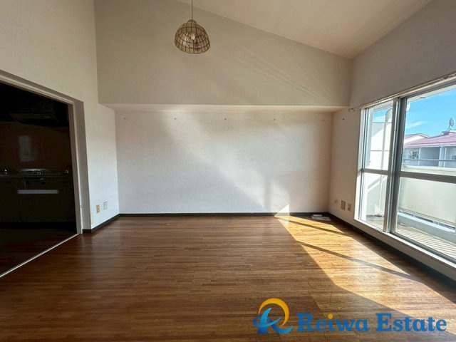 サニータウン茅ヶ崎　6号棟の居間・リビング