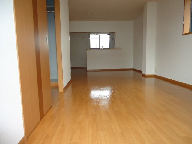 サンクスハイムの居間・リビング|リビング