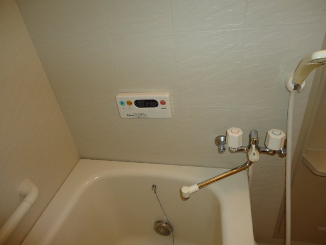 サンクスハイムの浴室|追焚き機能付バス