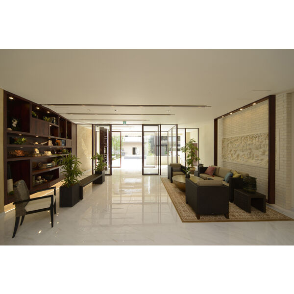 スプランディッド新大阪DUEのロビー