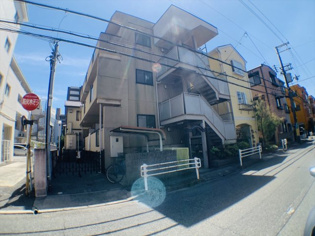 駐輪場所あります♪