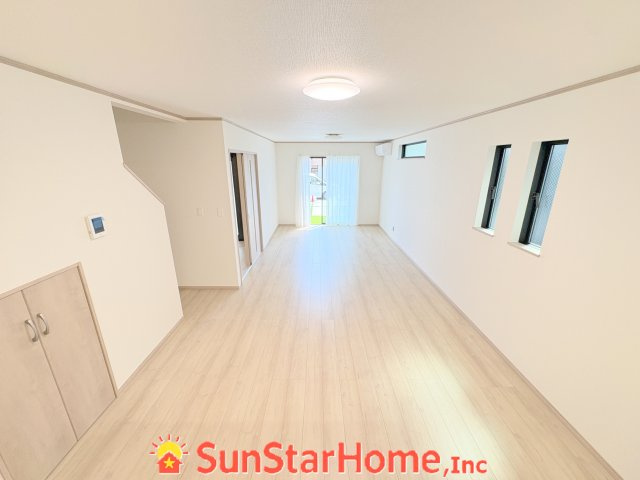 【サンスターホーム】青梅市新町1丁目　新築A号棟の居間・リビング