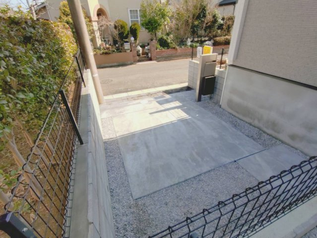 【前面道路含む現地写真】 | 所沢市下富　新築戸建　全1棟 | 前面道路幅員約6.0m