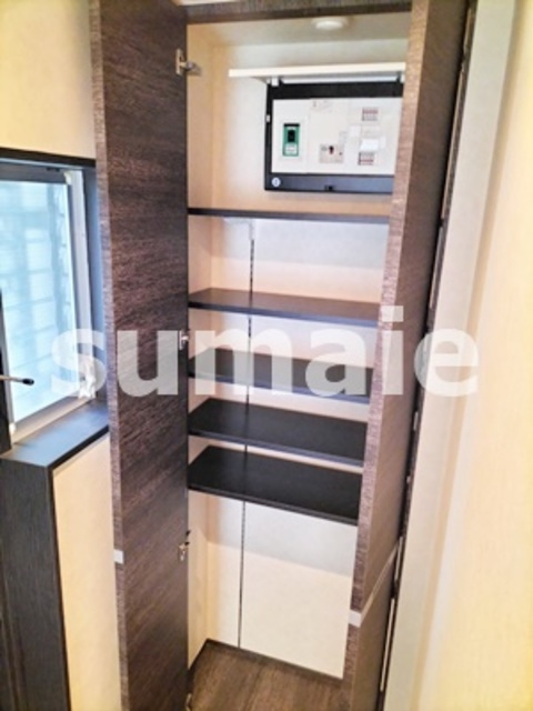 エトワール大成町の玄関|シューズボックスは稼働棚で便利☆