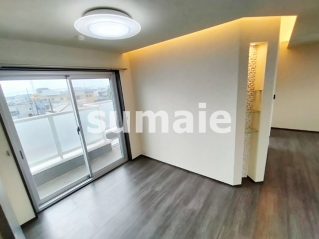 エトワール大成町の洋室|フローリングの状態良好です☆