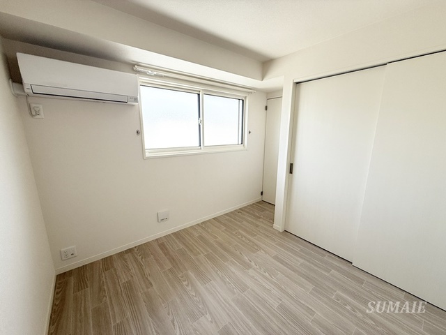 KAMULA 南棟の洋室|2階の5.6帖の洋室