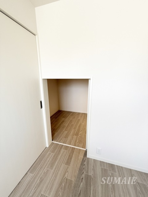 KAMULA 南棟の収納|5.6帖洋室の収納☆