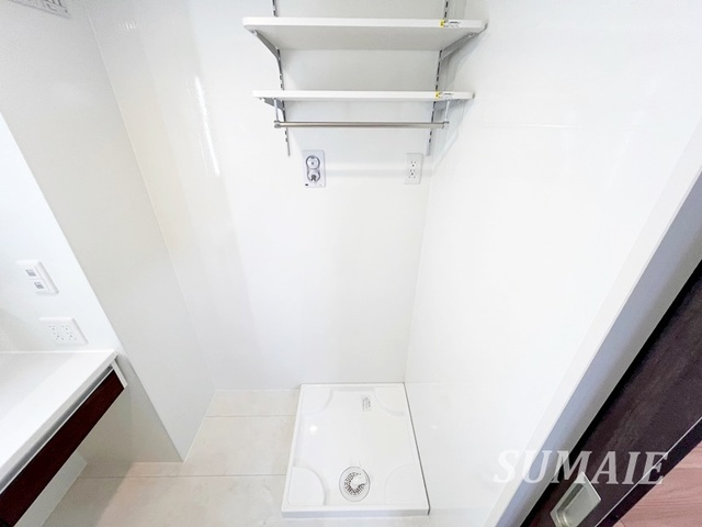 Ｂｅｌｌｅｖｉｌｌｅ桜木町の洗面所|室内洗濯機置き場です！