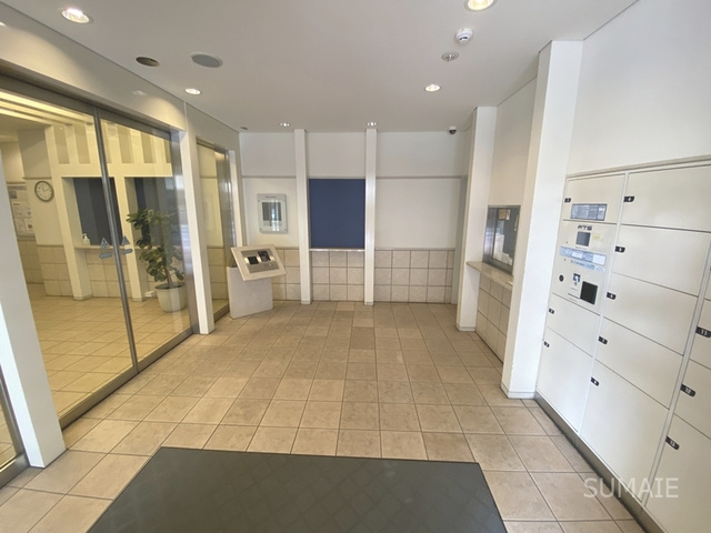 ハイムプラザ北浦和のロビー