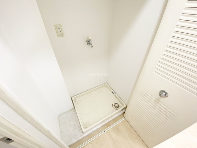 セレーノ大宮D棟の設備|洗濯機置き場は収納できます☆