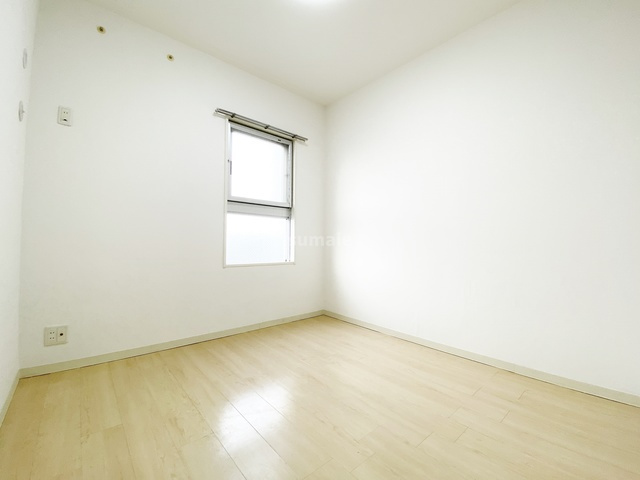 セレーノ大宮D棟の洋室|シンプルな内装です！